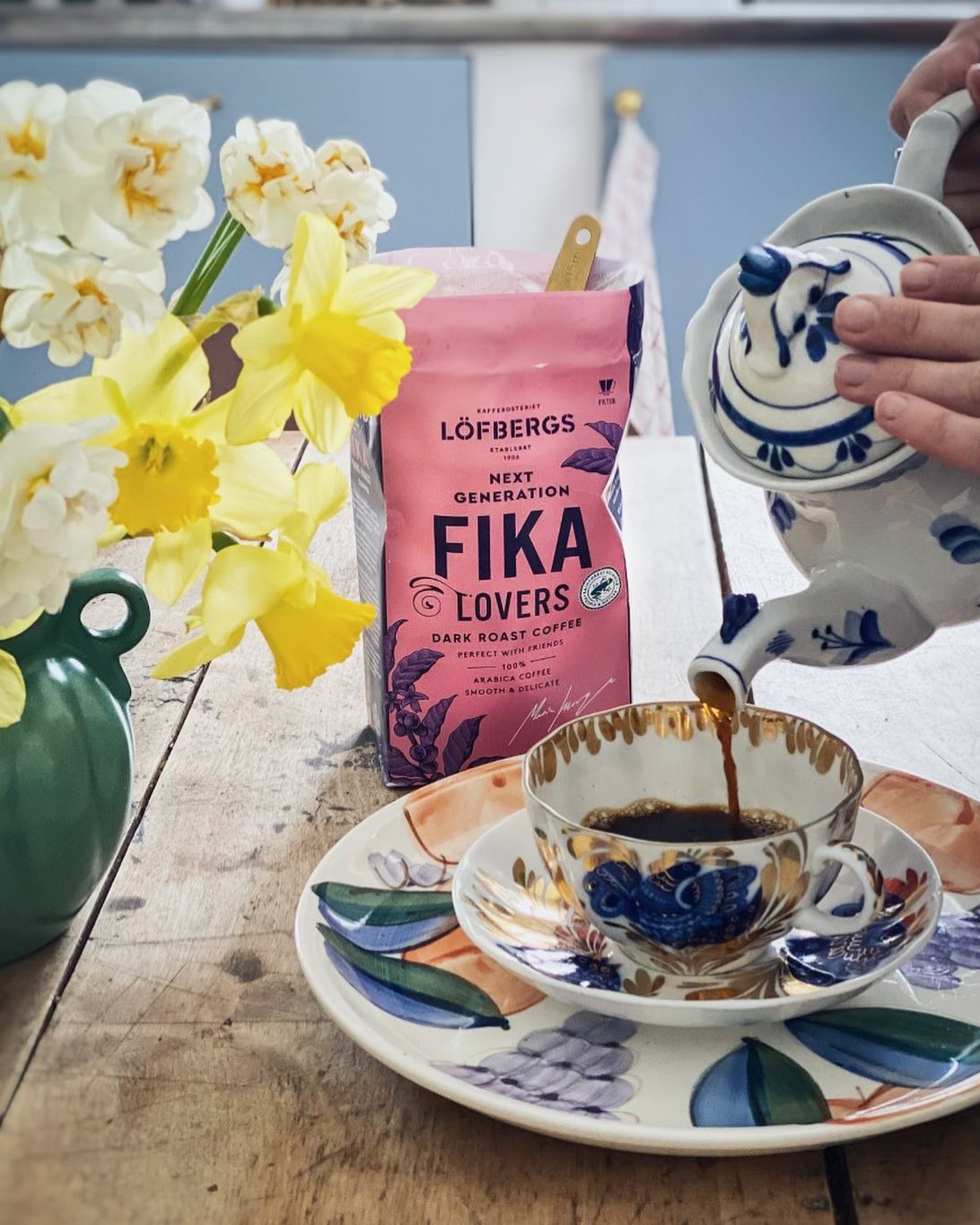 Fika Lovers Dark Roast Whole Coffee Beans - Löfbergs