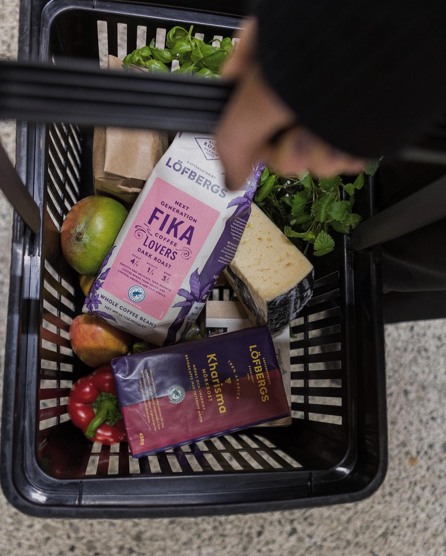 Fika Lovers Dark Roast Whole Coffee Beans - Löfbergs