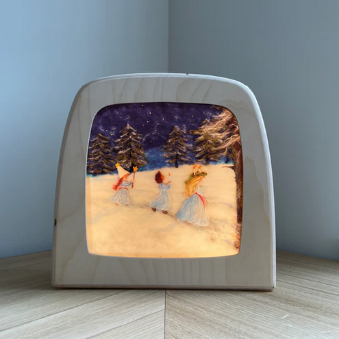 Toverplaat F28. Lucia optocht – Het Wol Feetje