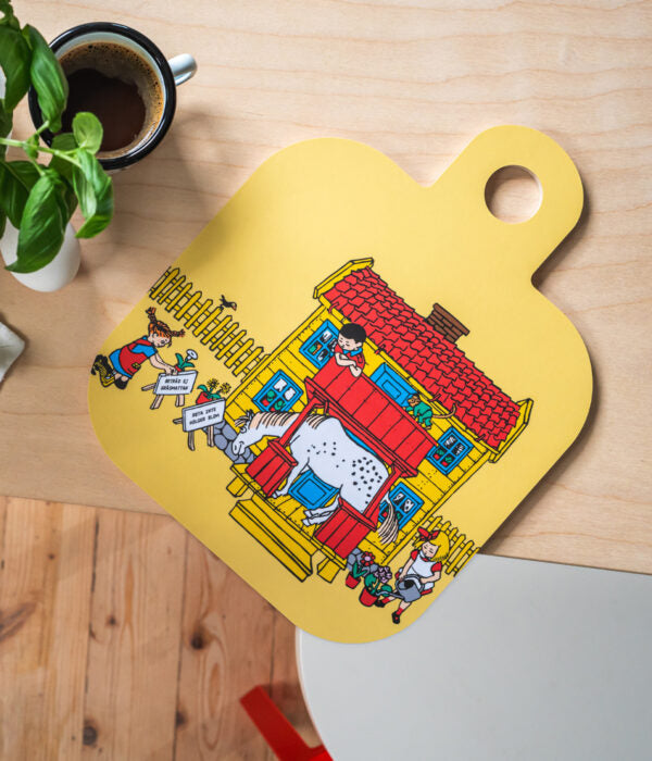 Pippi Langkous Chop & Serve Board Villa Villekulla 25 x 32cm – Muurla