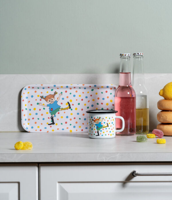 Pippi Langkous enamel mug Hoppsansa 2,5dl – Muurla