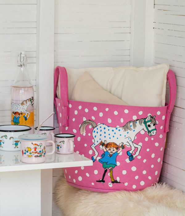 Pippi Langkous storage basket Pippi and the horse 30L – Muurla