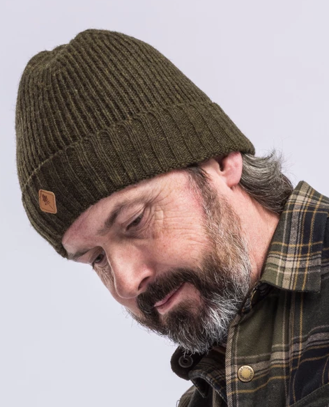 Muts / Knitted Wool Hat with fleece lining - Green - Pinewood