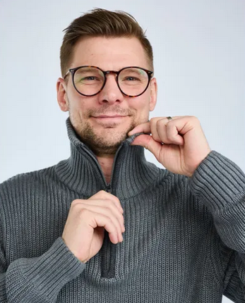 Philip Knitted Sweater - Men - D. Grey Mel - Pinewood