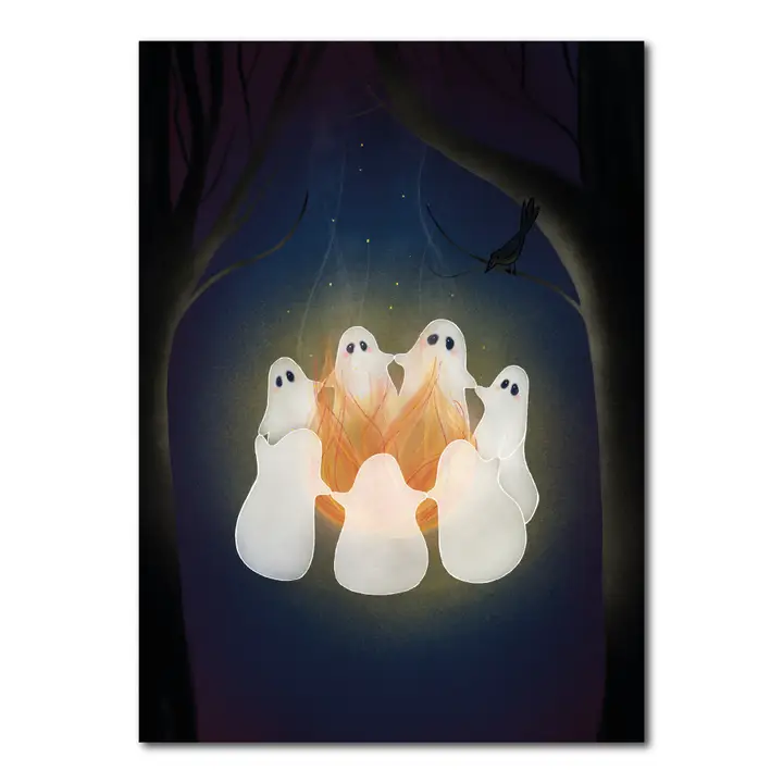 Halloween ansichtkaart met dansende spookjes rond een vuurtje van Studio Kvinna