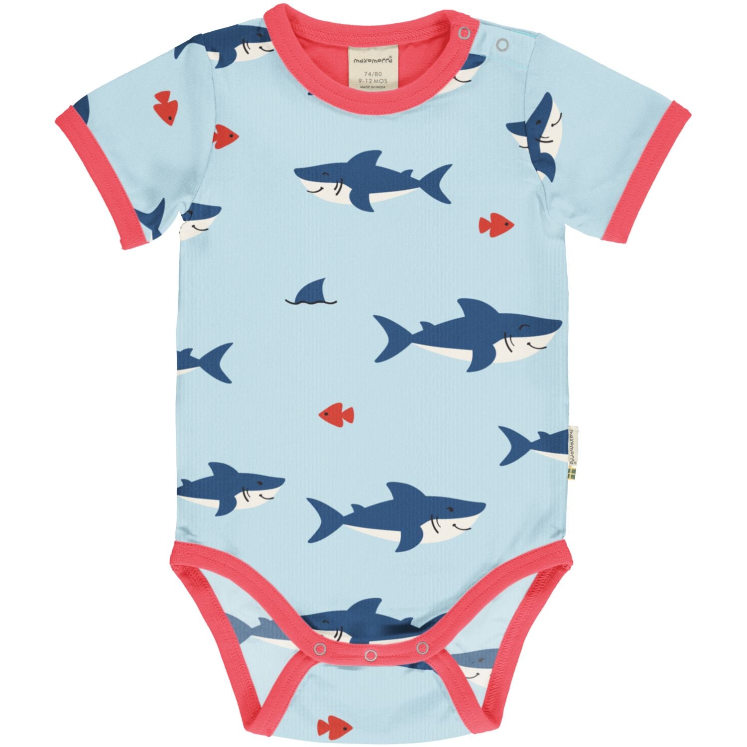 Baby body van Maxomorra met blauwe shark print van biologisch katoen