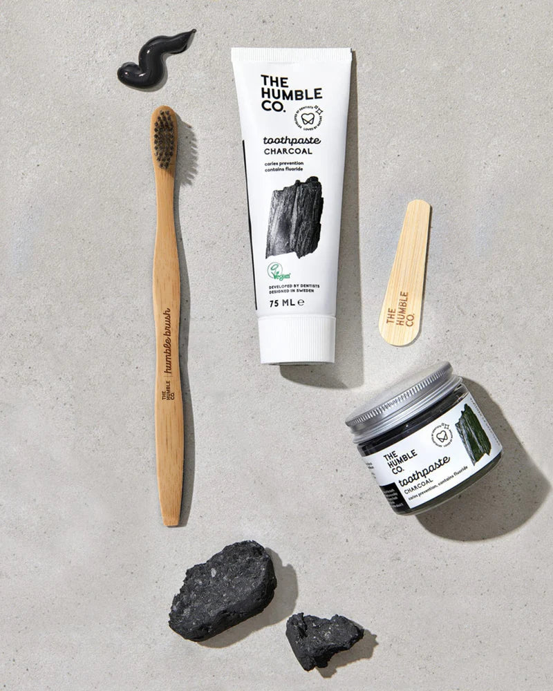 Bamboe tandenborstel ergonomisch - Soft - Charcoal infused - Humble Brush