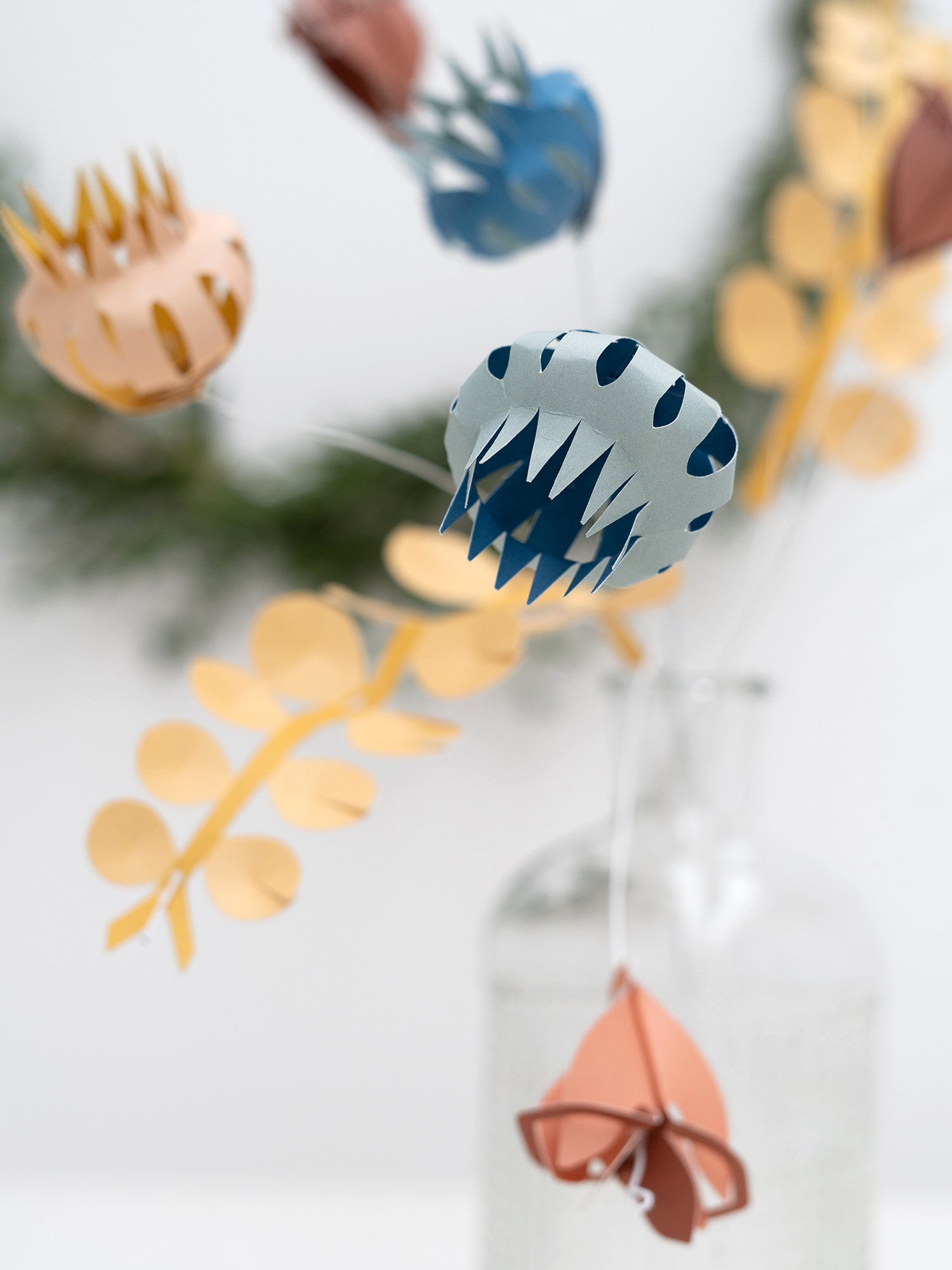 FIELD flowers – small – Jurianne Matter