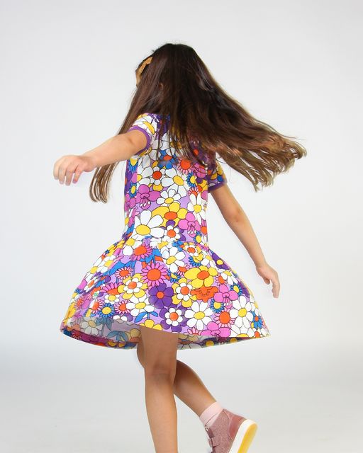 Jurk / Short Sleeved Dress with Flowers - Småfolk