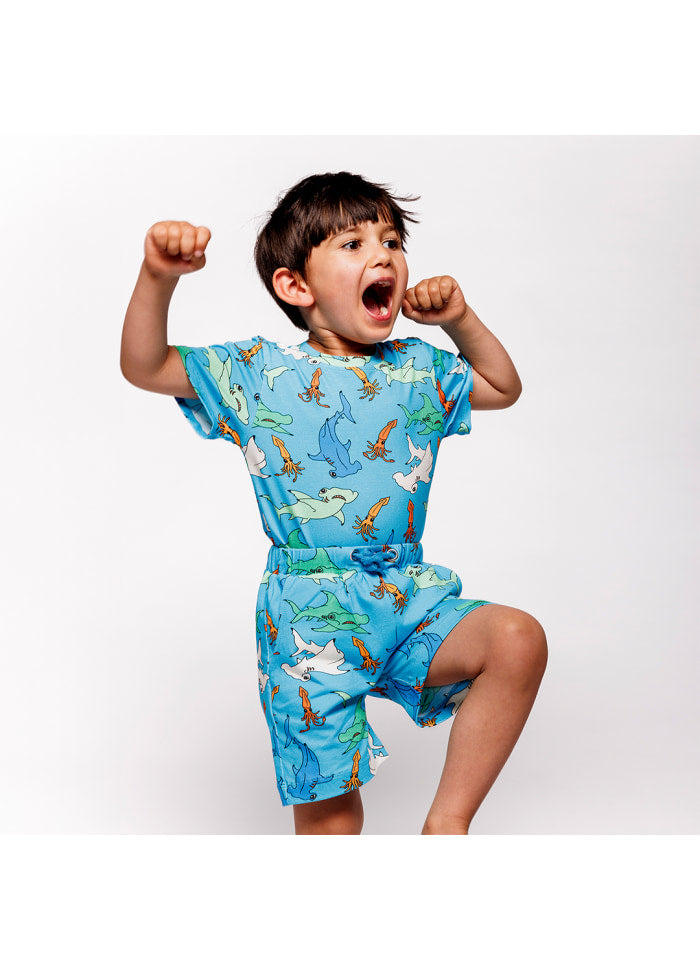 T-shirt with Hammerhead Sharks - Småfolk