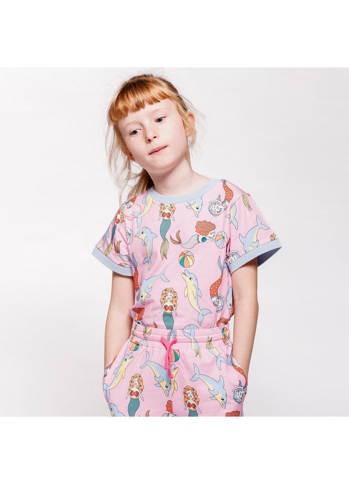 T-shirt with Mermaids & Dolphins - Småfolk