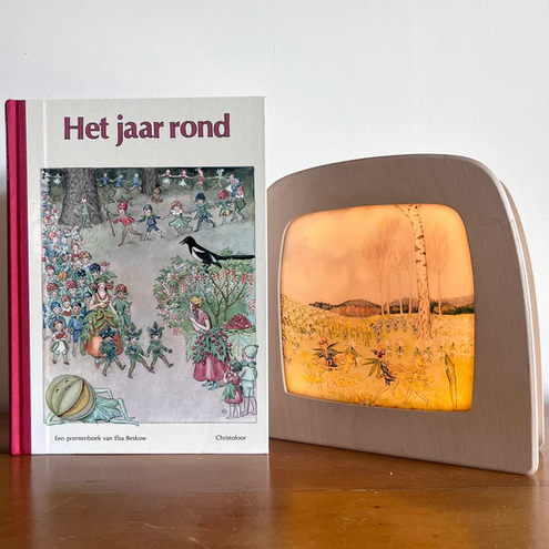 Toverplaten StoryLux Around The Year / Het jaar rond – Elsa Beskow