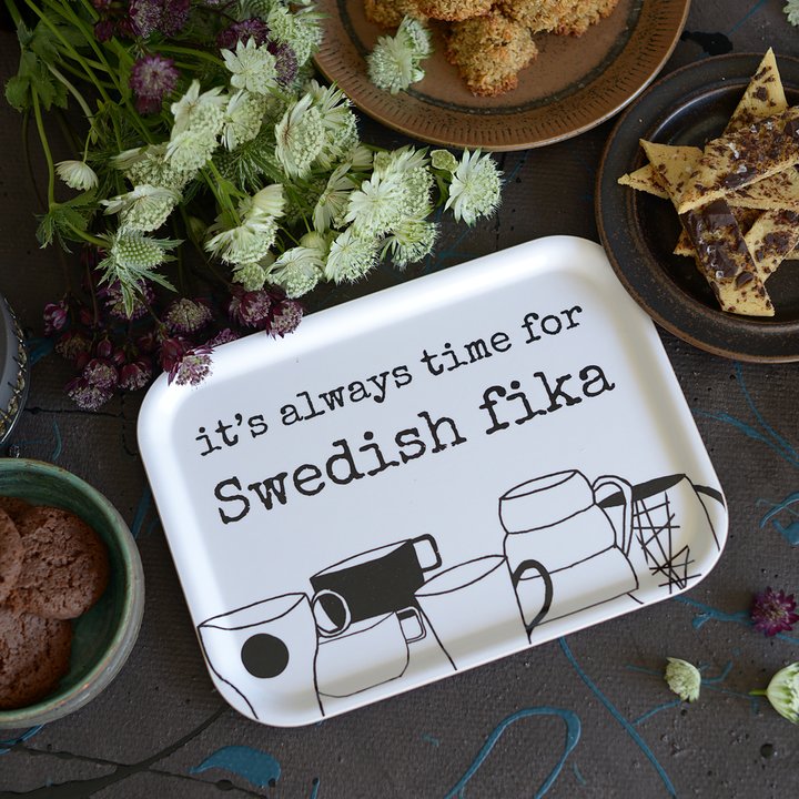 Dienblad / Tray SWEDISH FIKA 20x27 cm – Erika Tubbin