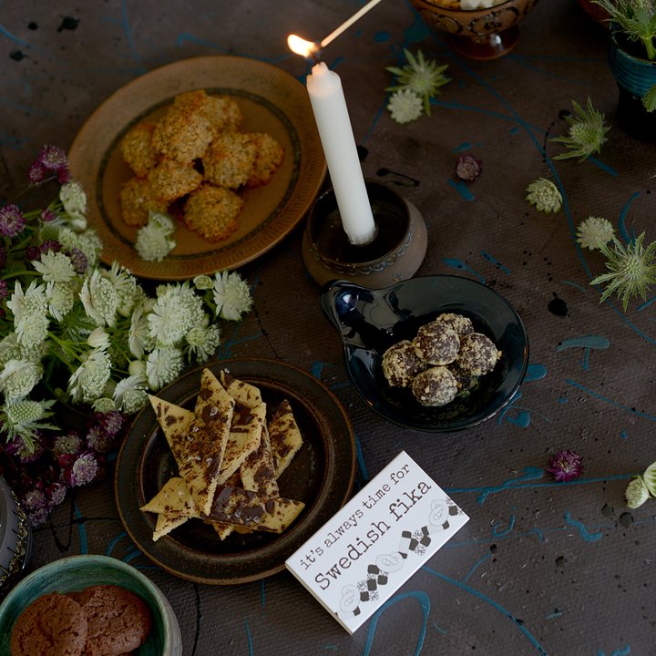 Lucifers / Match Box SWEDISH FIKA 9,5 cm – Erika Tubbin