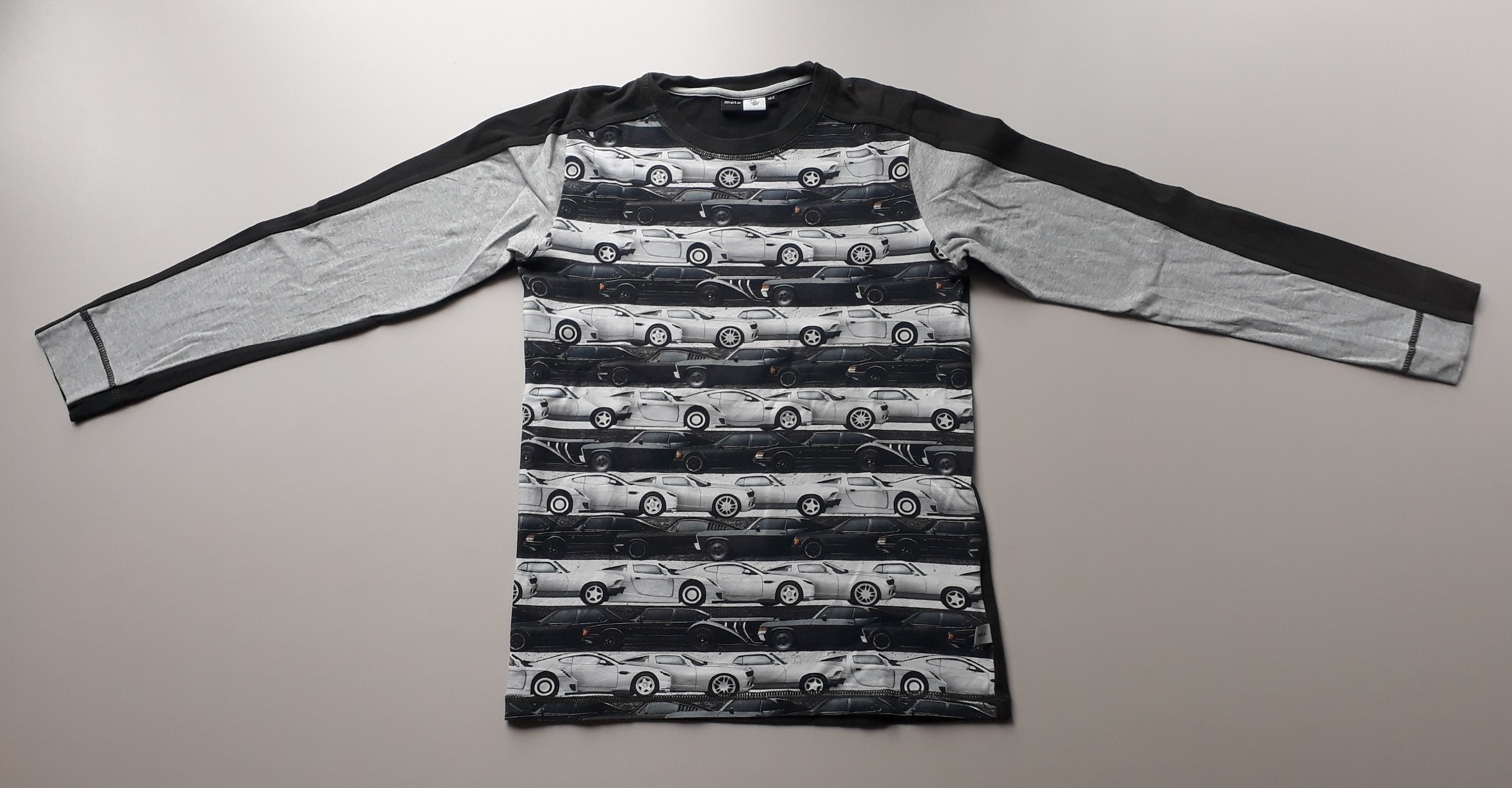 Longsleeve Molo auto's 152 - 2dehands gebruikt