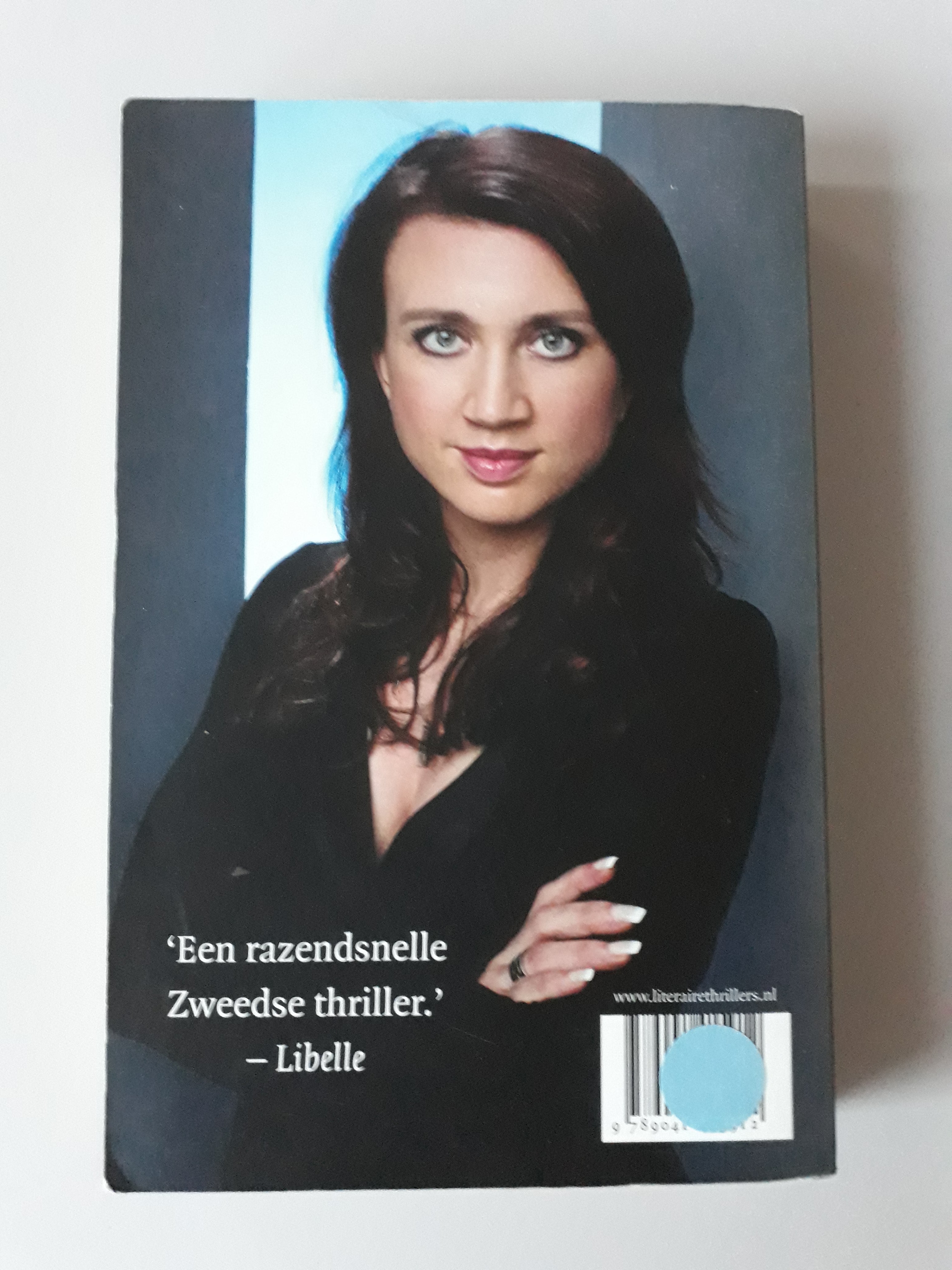 Camilla Läckberg - Zusje - 2dehands gebruikt