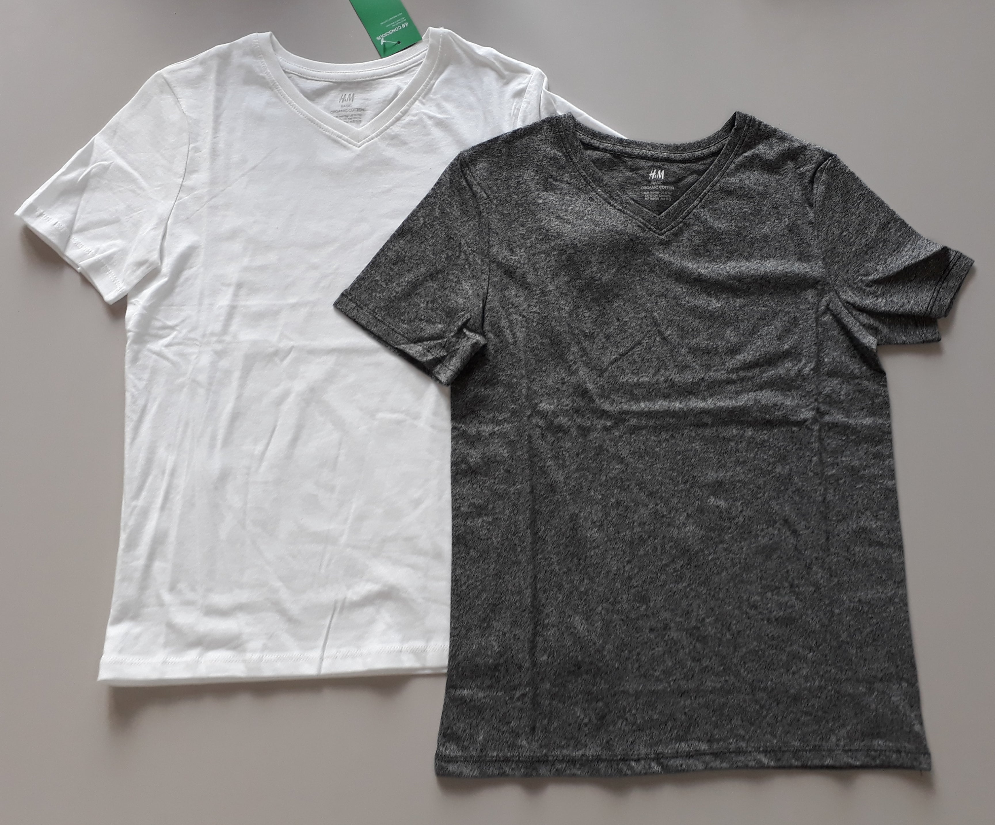 2-Pack T-shirt V-hals grijs/wit Tiener - 2dehands nieuw