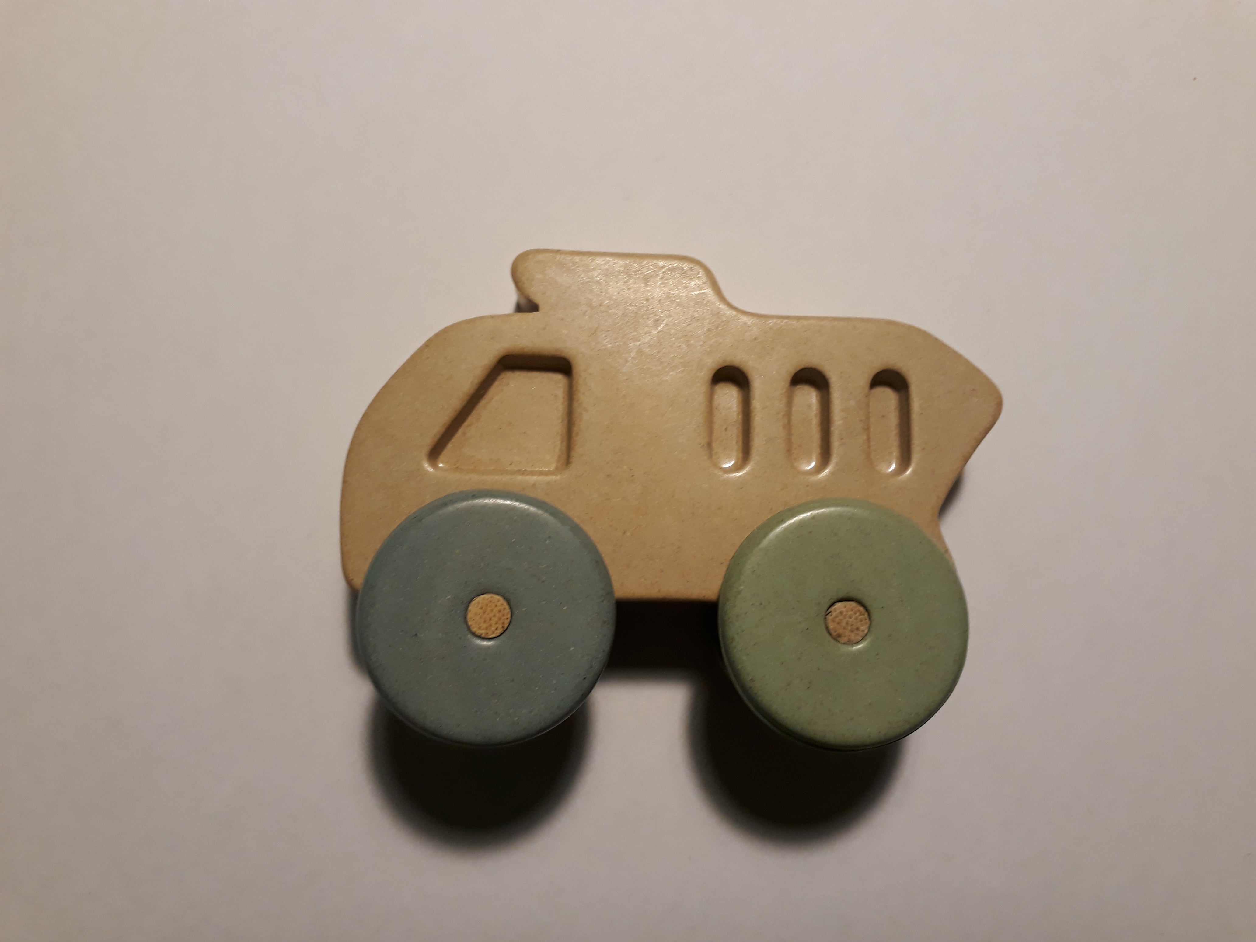 Speelgoed knikdumper (rijstschillen) - Tear O. Joy