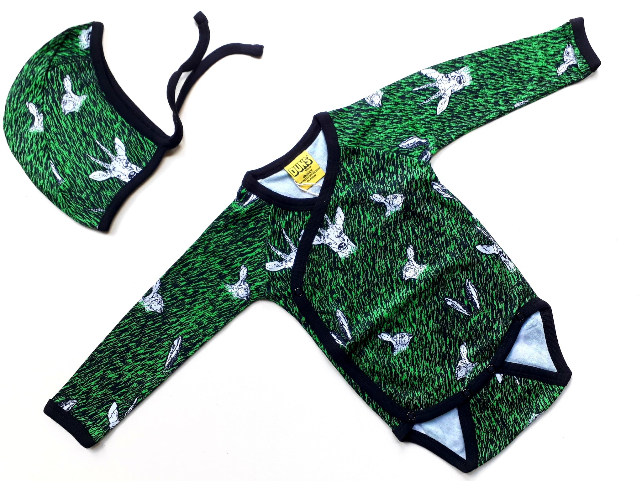 Strikmuts / Hiding Baby Cap Bonnet - Duns Sweden