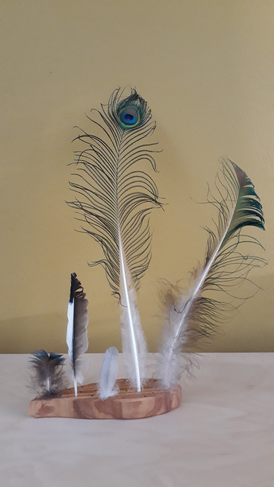 Houten verenstandaard - handgemaakt uit NL