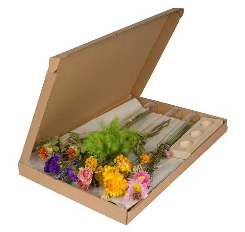 Dried Flowers in Letterbox with vases – Multi - Wildflowers by Floriette