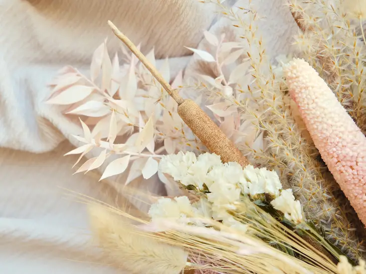 Dried Flowers - Field Bouquet Exclusive Medium - Blush – Wildflowers by Floriette