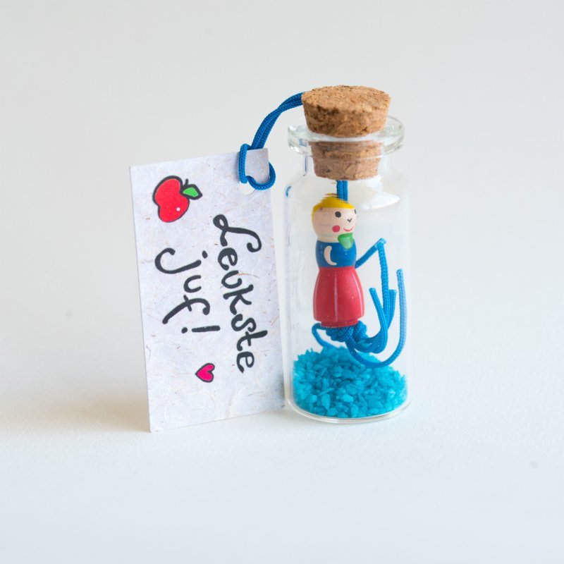 Geluksflesje Leukste juf! – Sidedish