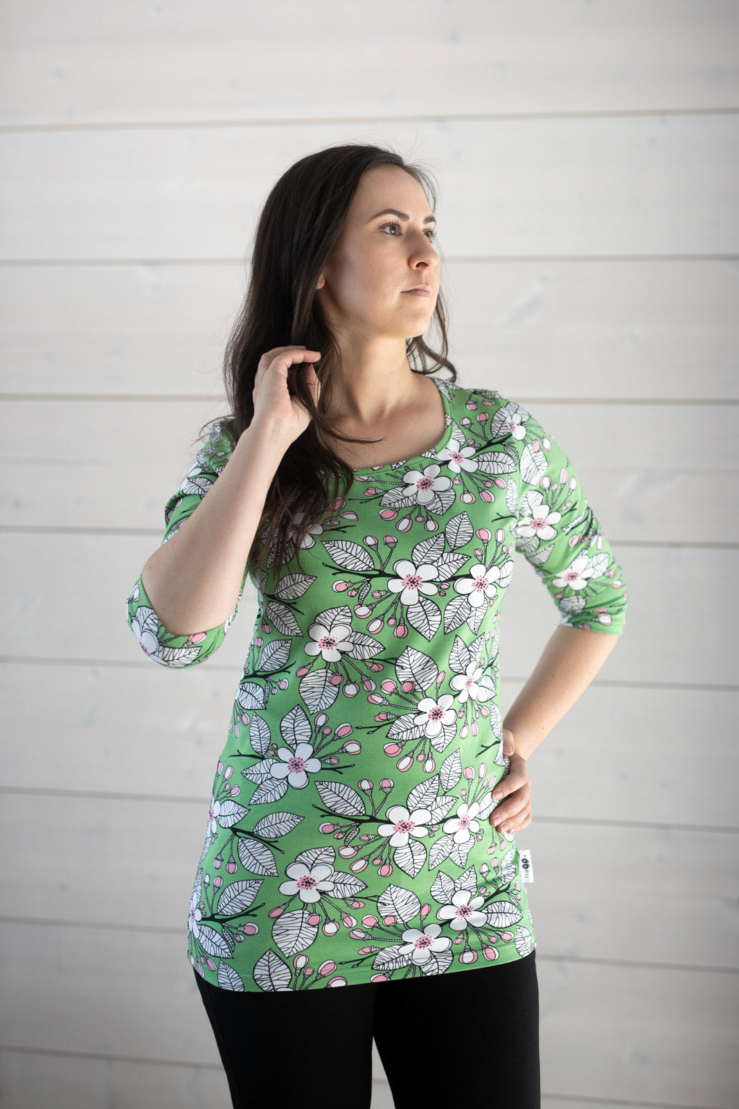 Shirt USVA Apple Garden Forest Light Pink S-XXXL - Paapii Design