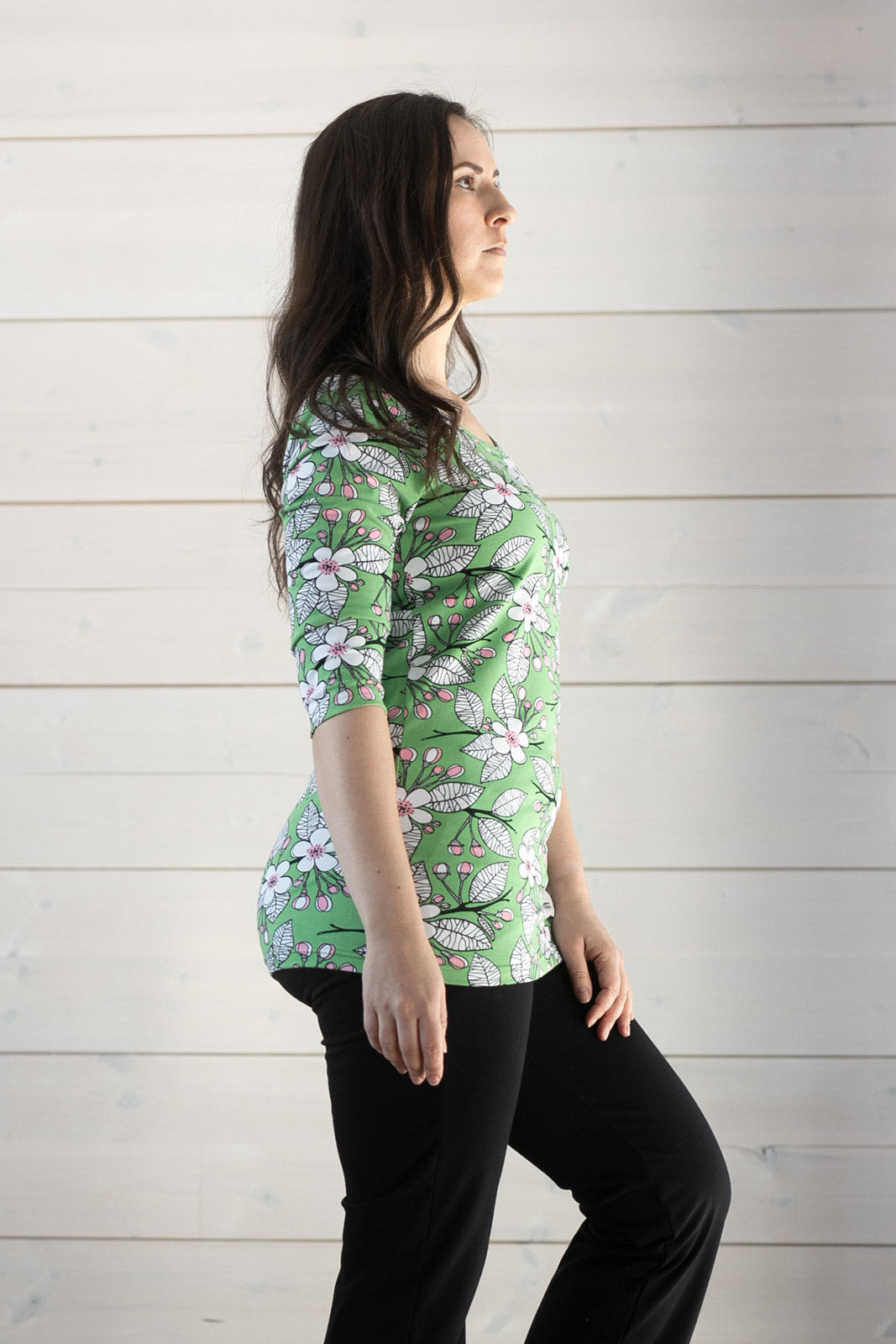 Shirt USVA Apple Garden Forest Light Pink S-XXXL - Paapii Design