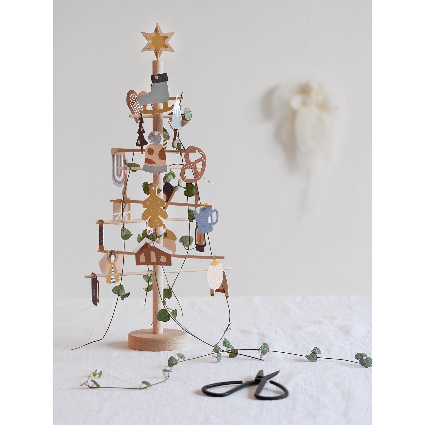 Advent Tree – Jurianne Matter