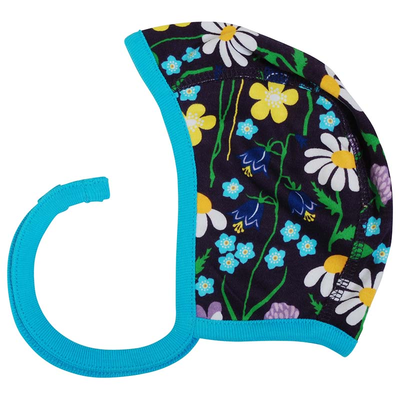 Strikmuts / Baby Cap Bonnet Midsummer Flowers Purple - Duns Sweden