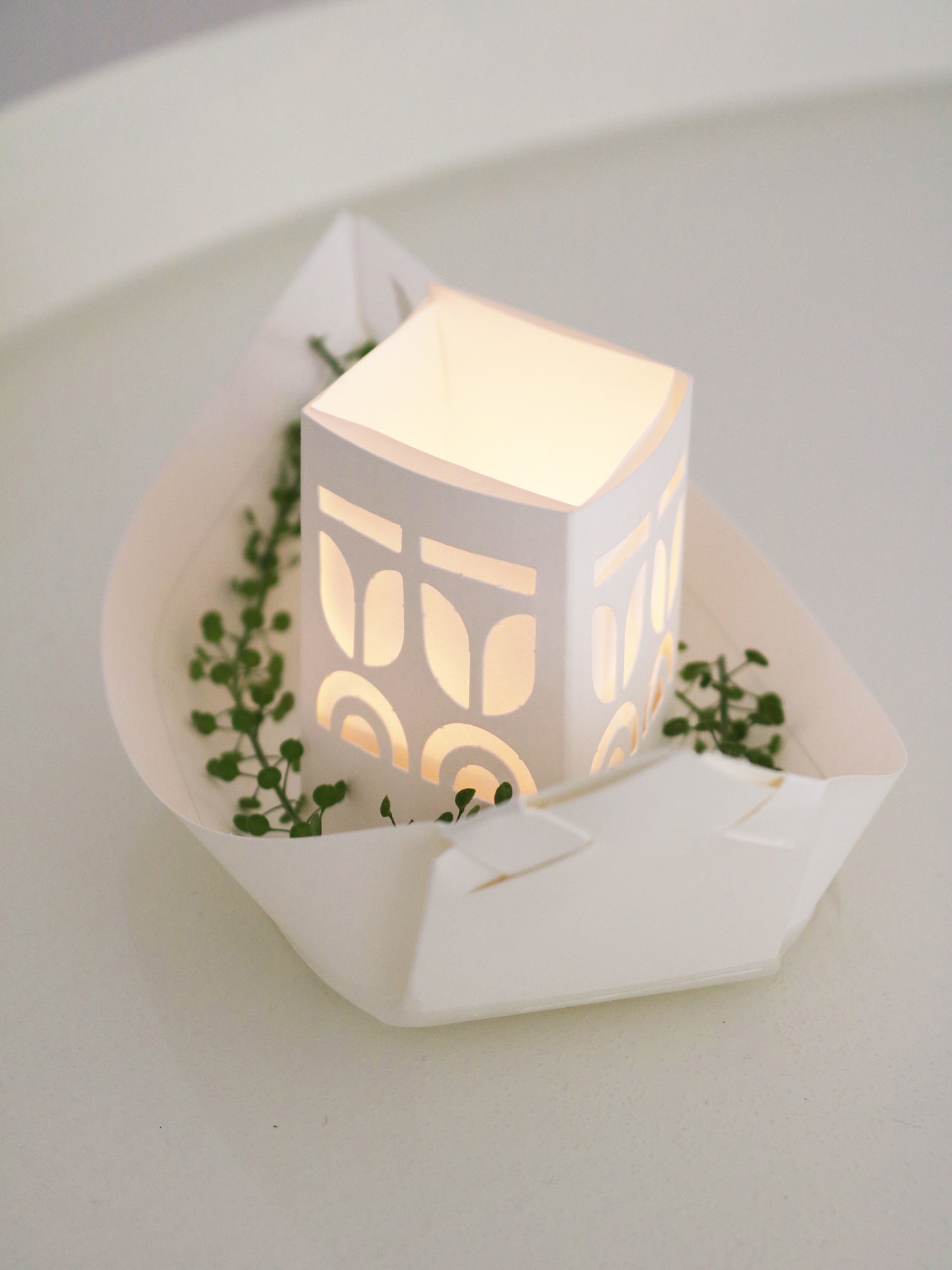 Rejse varende lichtbootjes – Jurianne Matter