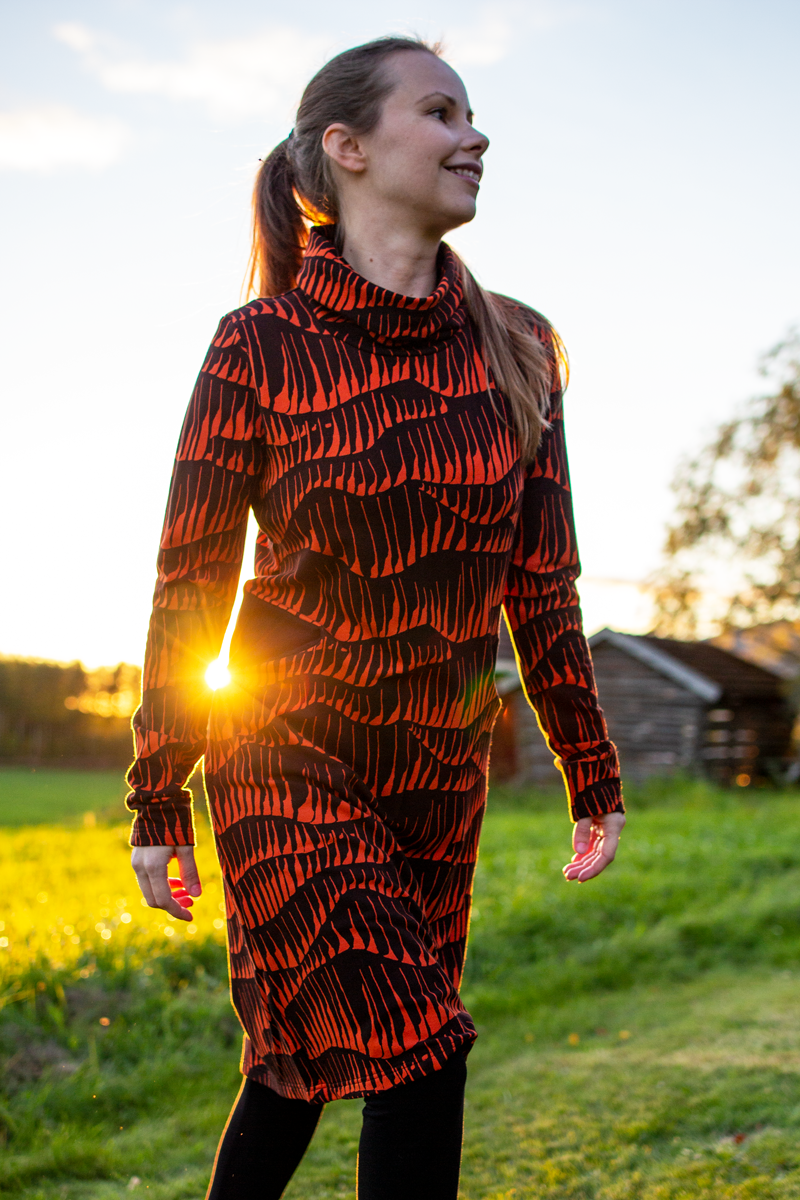 Jurk ROUTA knit dress Northern lights rust XS-XXXL - Paapii Design