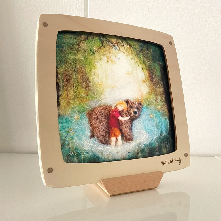 Toverplaat 36. Jongen met beer – Het Wol Feetje