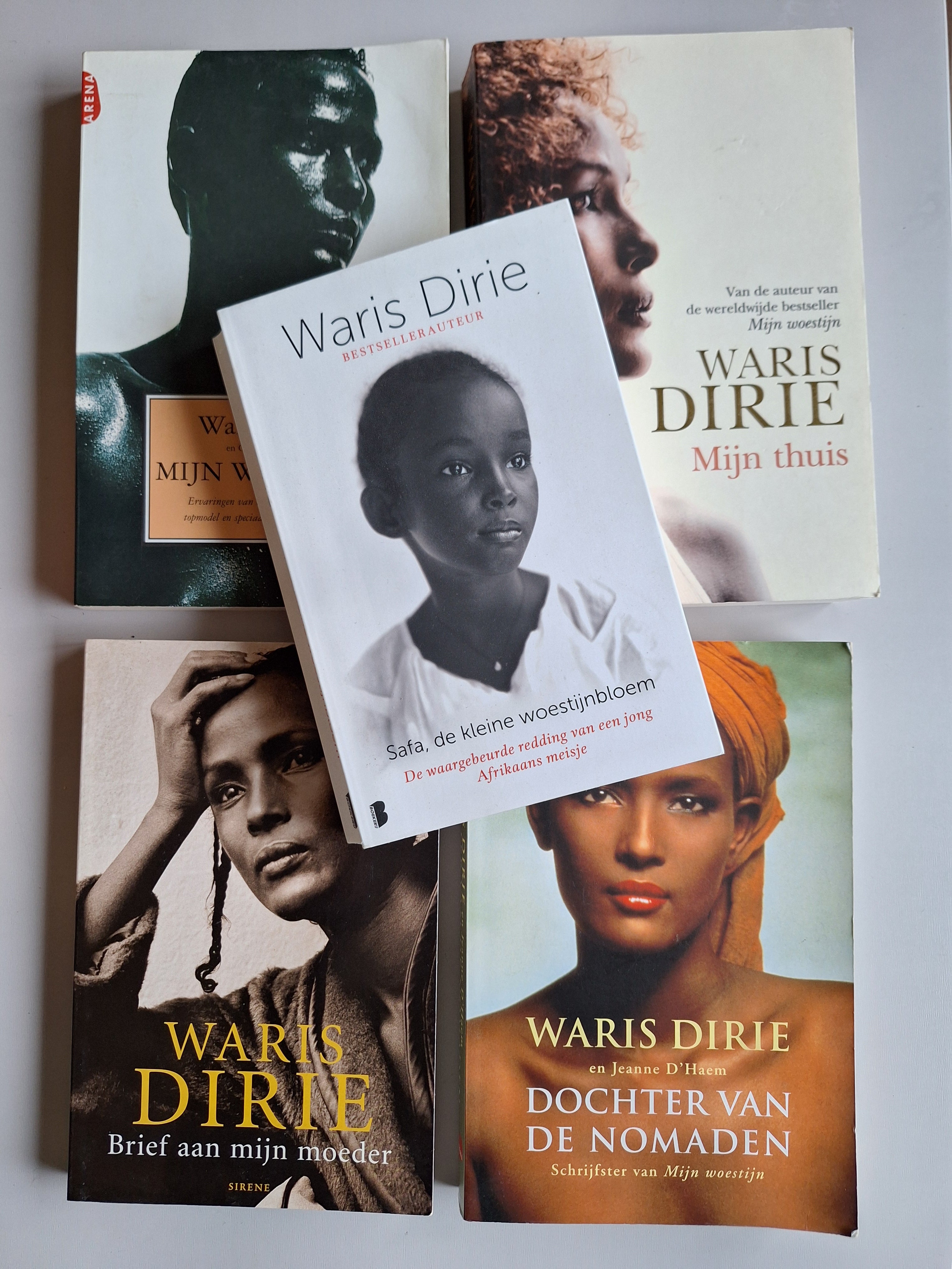 Boekenset van 5 - Waris Dirie - 2dehands gebruikt