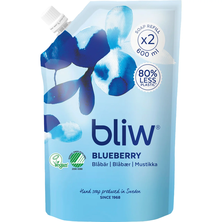 Bliw Blåbär Blueberry in navulverpakking is een milde zeep met frisse geur van bosbessen met uitstekende hydraterende eigenschappen, gemaakt in Zweden en Nordic Swan-milieukeurmerk