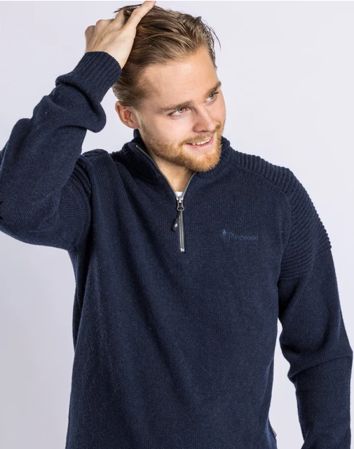 Värnamo T-neck Sweater 100% wol – Men – Dark Navy - Pinewood