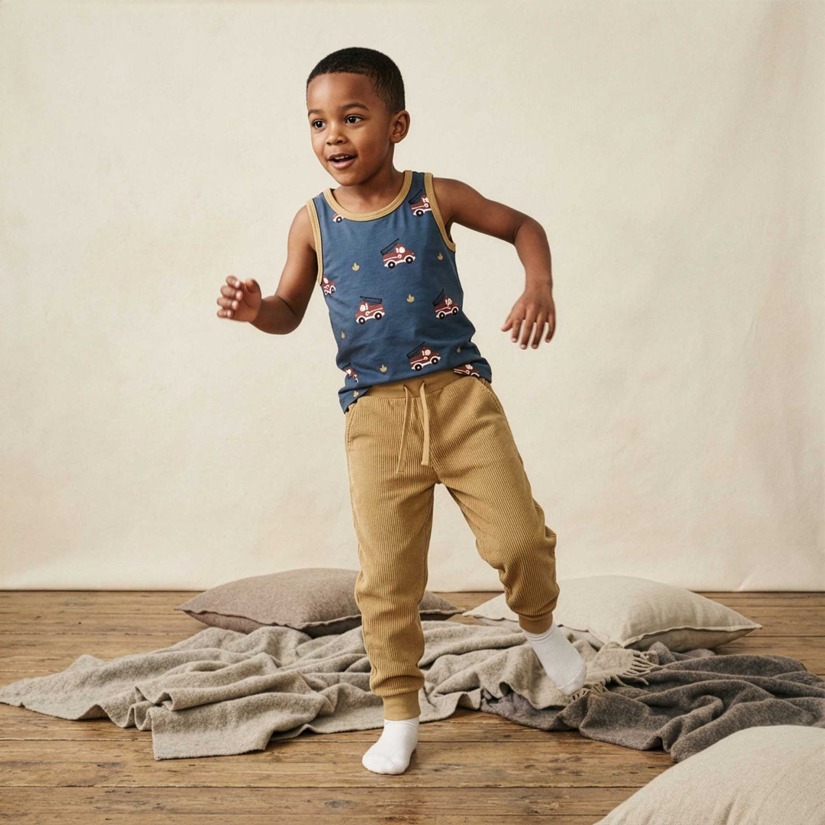 Broek / Pants Jogger Corduroy MUSTARD - Maxomorra