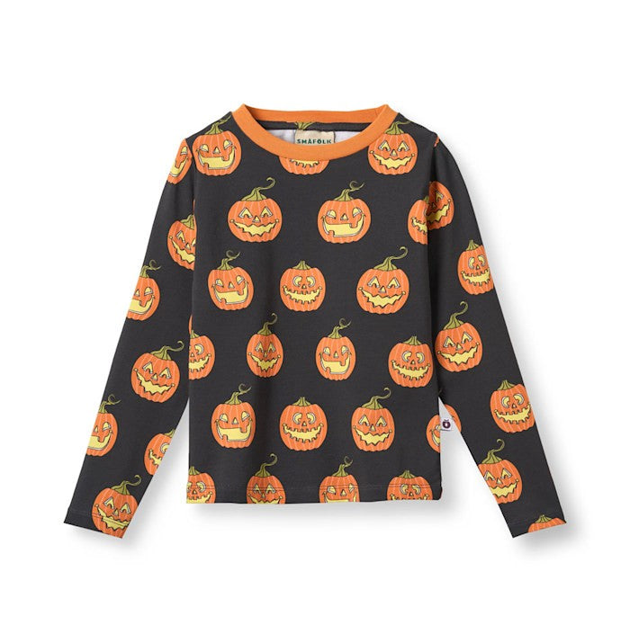 Smafolk longsleeve gala met Halloween pompoen gezichten in bruin van biologisch katoen 