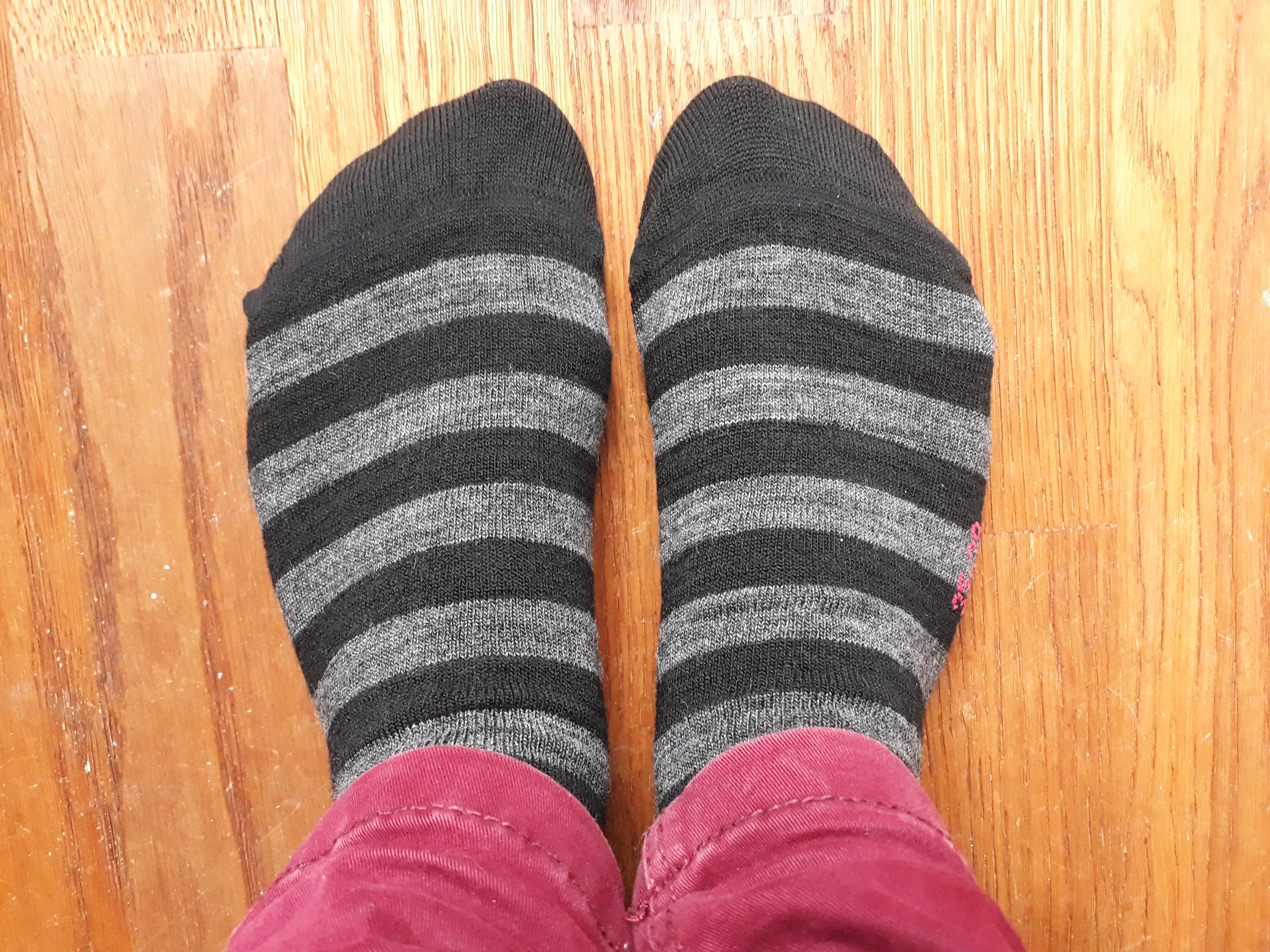 Thin Wool Sock Stripe (90 % merinowol) black – Ivanhoe of Sweden