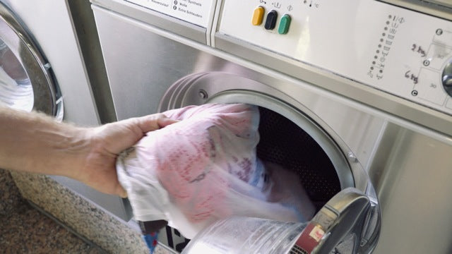 Washing Bag “Stop Micro Waste” – Guppyfriend